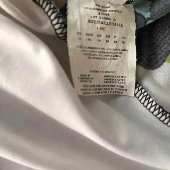 Miraclesuit Womens 14 Tropical Floral Swimsuit White Multicolor Padded Ruched - Picture 8 of 8